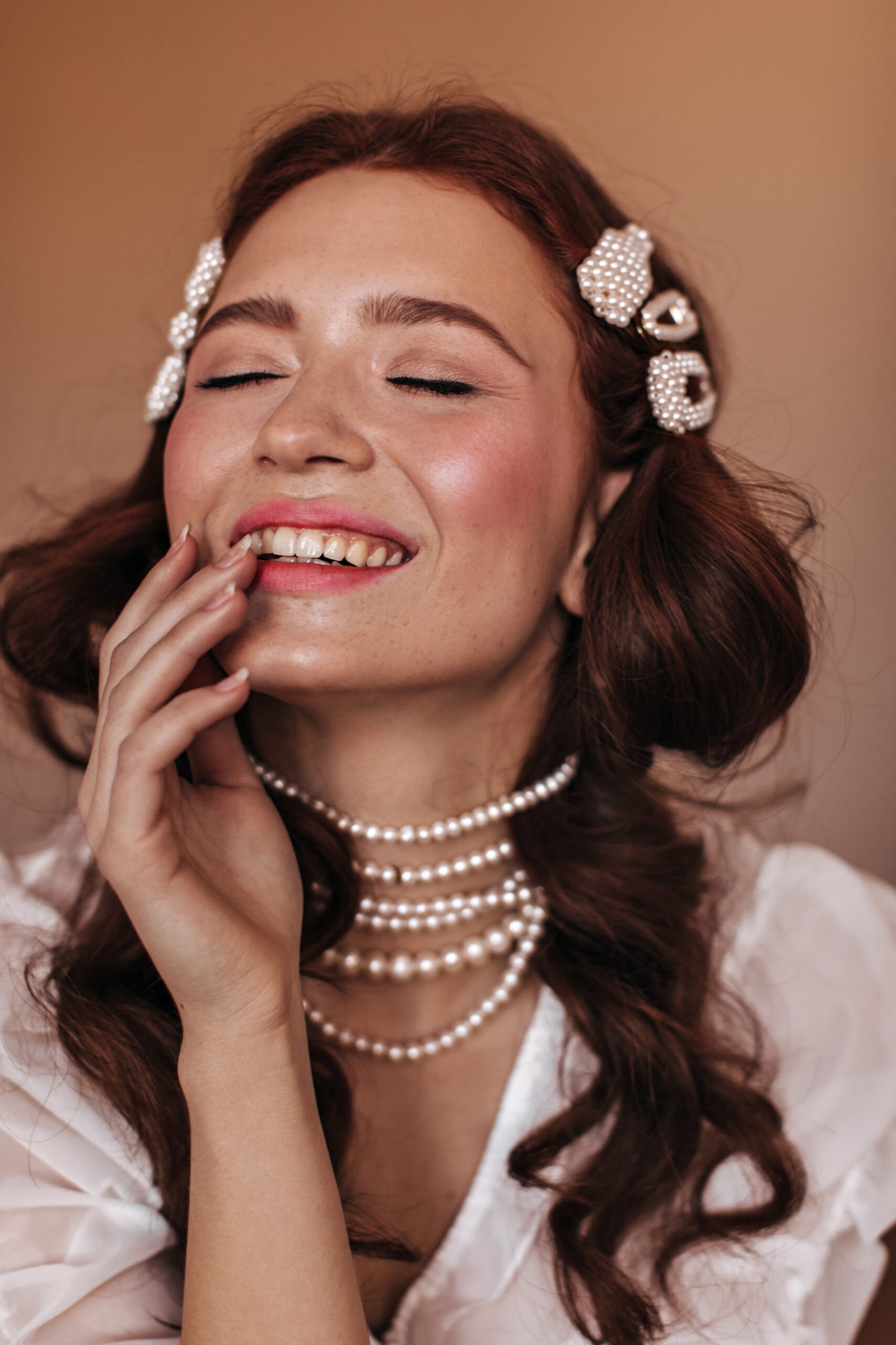 Elegant Pearl Necklace by Dreamy Dazzle